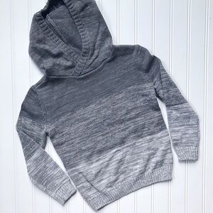 NWOT•Retrofit• hooded sweater